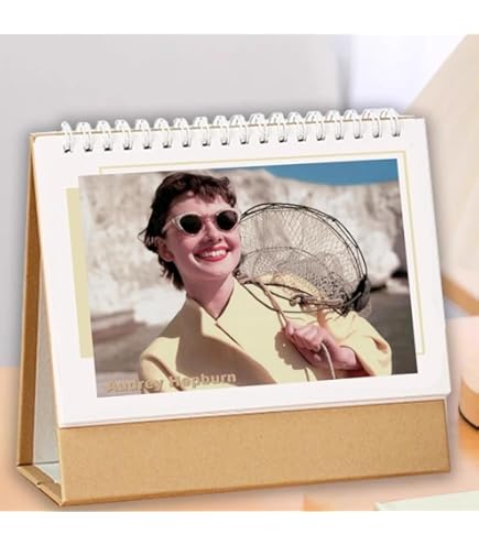 Amazon | トライエックス オードリー・ヘプバーン 2026年カレンダー B2